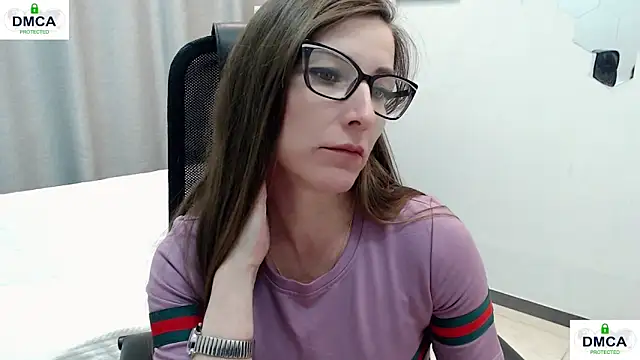 Snapshot of eva_lady chatting on 04/18/26, 10:08 eva lady online show from 04/18/26, 10:08