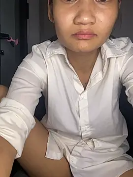 Snapshot of -Lilyn- chatting on 04/01/26, 06:16 -Lilyn- online show from 04/01/26, 06:16