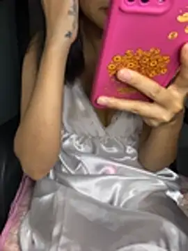 Snapshot of -Lilyn- chatting on 04/17/26, 04:21 -Lilyn- online show from 04/17/26, 04:21