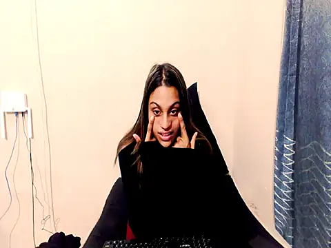 Snapshot of Luscious_Lexy chatting on 04/25/26, 07:55 Luscious Lexy online show from 04/25/26, 07:55