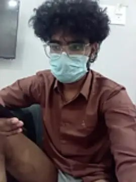 Snapshot of Madhu08fm chatting on 05/03/26, 03:07 Madhu08fm online show from 05/03/26, 03:07