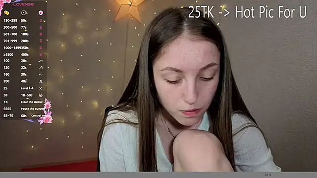 Snapshot of Sweet_Pussy_Girl chatting on 04/21/26, 11:49 Sweet Pussy Girl online show from 04/21/26, 11:49