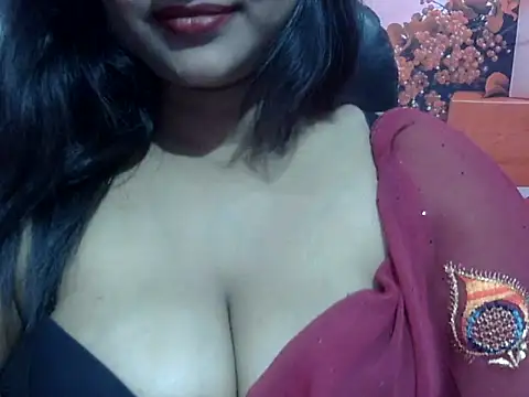 Snapshot of Rashmi_hotgirl chatting on 04/03/26, 06:06 Rashmi hotgirl online show from 04/03/26, 06:06