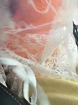 Snapshot of sex_bobo2026 chatting on 03/22/26, 05:22 sex bobo2026 online show from 03/22/26, 05:22