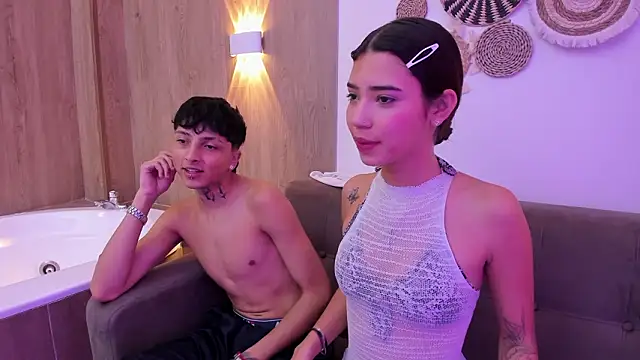 Snapshot of Sky_n_Zayn chatting on 03/22/26, 01:14 Sky n Zayn online show from 03/22/26, 01:14