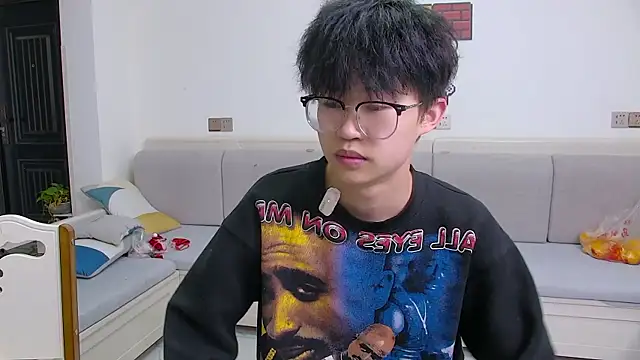 Chili-001 online show from 04/08/26, 04:34