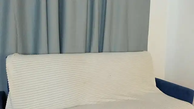 Snapshot of mint_ray chatting on 04/14/26, 01:06 mint ray online show from 04/14/26, 01:06