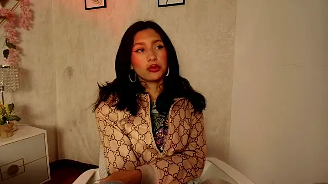 Snapshot of Madii_ chatting on 03/12/26, 12:33 Madii online show from 03/12/26, 12:33