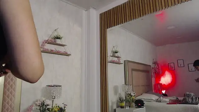 Snapshot of Madii_ chatting on 04/20/26, 12:08 Madii online show from 04/20/26, 12:08