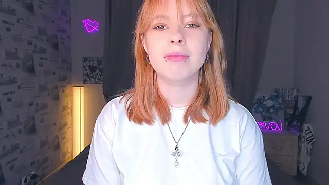 Snapshot of NiaHodge chatting on 03/17/26, 07:12 NiaHodge online show from 03/17/26, 07:12