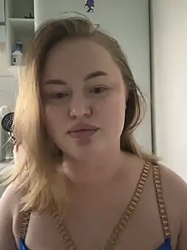 AuroraVale online show from 03/23/26, 08:02