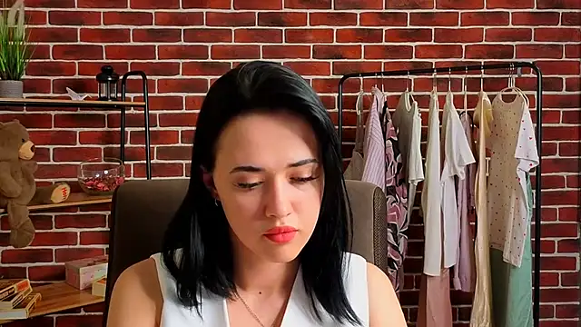 Snapshot of FrancessGonzalez chatting on 03/30/26, 01:23 FrancessGonzalez online show from 03/30/26, 01:23