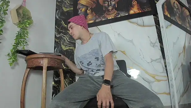 Snapshot of Adrian_fire chatting on 03/16/26, 07:29 Adrian fire online show from 03/16/26, 07:29