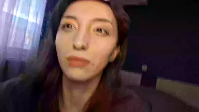 Snapshot of CindyLight chatting on 04/29/26, 04:11 CindyLight online show from 04/29/26, 04:11