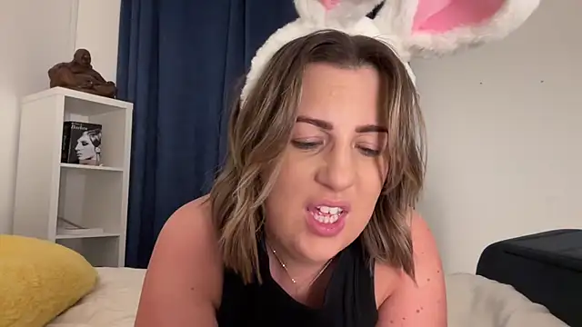 Snapshot of annabellewarick chatting on 04/03/26, 06:50 annabellewarick online show from 04/03/26, 06:50