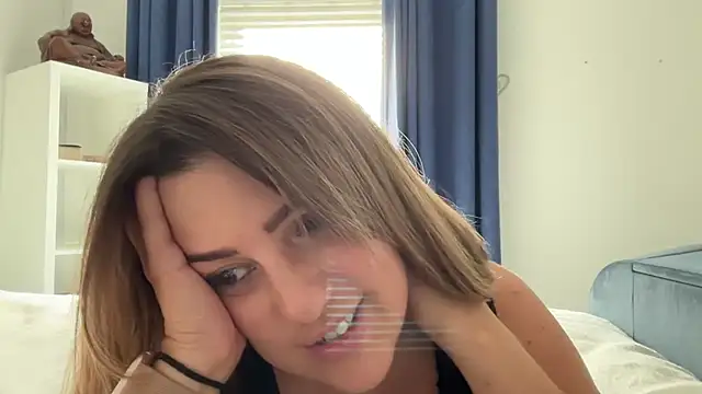 Snapshot of annabellewarick chatting on 04/20/26, 03:15 annabellewarick online show from 04/20/26, 03:15