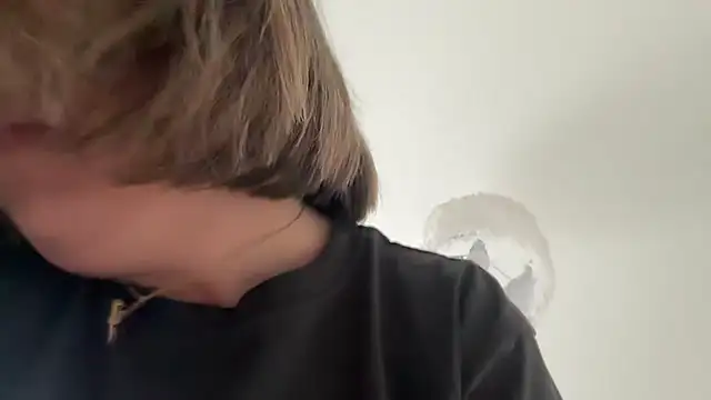 Snapshot of annabellewarick chatting on 04/23/26, 05:04 annabellewarick online show from 04/23/26, 05:04