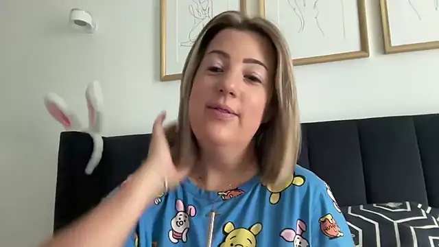 Snapshot of annabellewarick chatting on 06/04/26, 06:19 annabellewarick online show from 06/04/26, 06:19