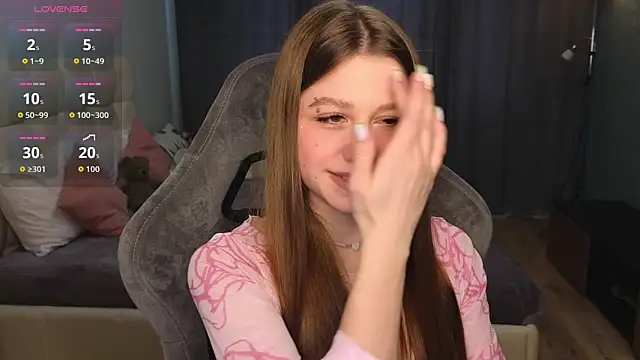 Snapshot of Kristy_Bell1 chatting on 03/18/26, 08:17 Kristy Bell1 online show from 03/18/26, 08:17