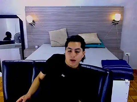 Snapshot of Alex_Wolft chatting on 03/28/26, 02:55 Alex Wolft online show from 03/28/26, 02:55