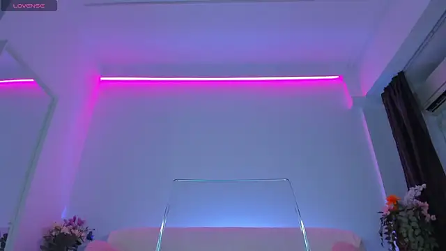 Snapshot of ScarletFlameee chatting on 04/04/26, 07:44 ScarletFlameee online show from 04/04/26, 07:44