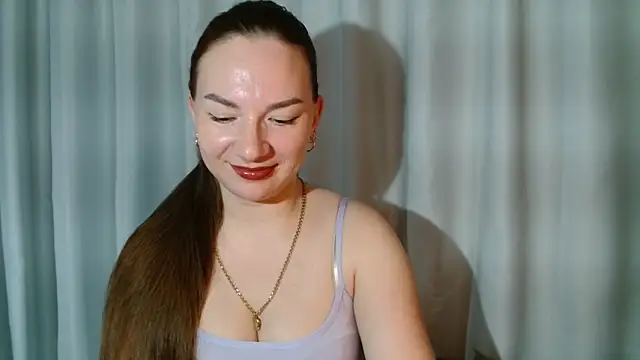 Snapshot of Belle_Fiesta chatting on 04/11/26, 11:42 Belle Fiesta online show from 04/11/26, 11:42