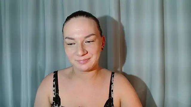 Snapshot of Belle_Fiesta chatting on 04/24/26, 10:23 Belle Fiesta online show from 04/24/26, 10:23