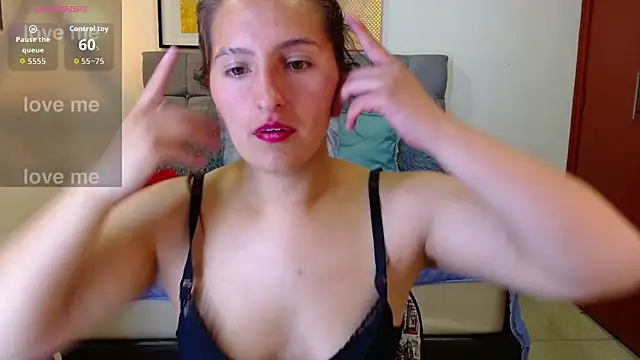 Snapshot of Sharon_makelove chatting on 04/12/26, 07:19 Sharon makelove online show from 04/12/26, 07:19