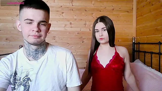 Snapshot of LucyMur chatting on 03/11/26, 10:21 LucyMur online show from 03/11/26, 10:21