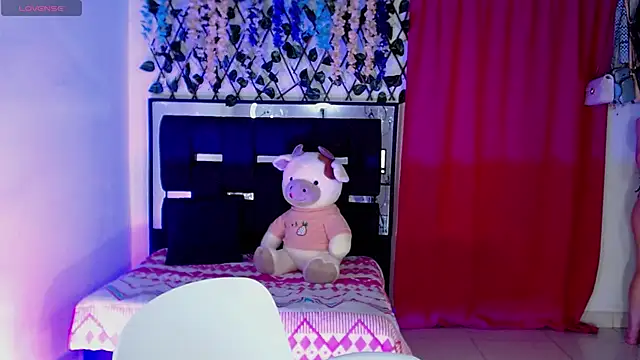 Julieta vega18 online show from 03/09/26, 10:14