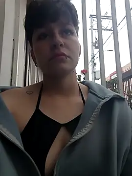 Snapshot of yuya_style chatting on 04/15/26, 10:21 yuya style online show from 04/15/26, 10:21