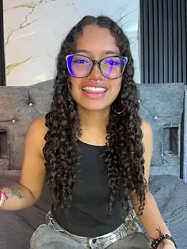 Snapshot of Bunny_fire chatting on 03/12/26, 07:20 Bunny fire online show from 03/12/26, 07:20