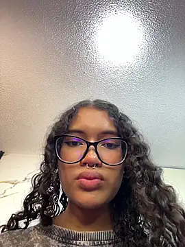 Snapshot of Bunny_fire chatting on 03/18/26, 07:06 Bunny fire online show from 03/18/26, 07:06