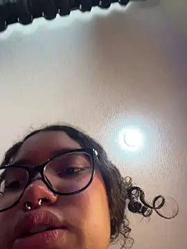 Snapshot of Bunny_fire chatting on 03/31/26, 07:03 Bunny fire online show from 03/31/26, 07:03