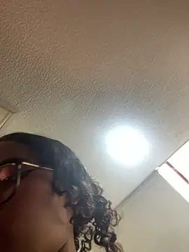 Snapshot of Bunny_fire chatting on 04/06/26, 07:15 Bunny fire online show from 04/06/26, 07:15