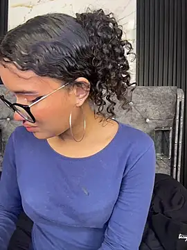 Snapshot of Bunny_fire chatting on 04/13/26, 07:08 Bunny fire online show from 04/13/26, 07:08