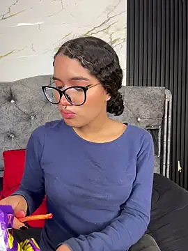 Snapshot of Bunny_fire chatting on 04/20/26, 07:04 Bunny fire online show from 04/20/26, 07:04