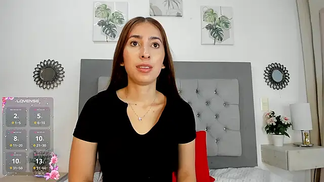 Snapshot of Arya_Grey chatting on 03/26/26, 11:38 Arya Grey online show from 03/26/26, 11:38