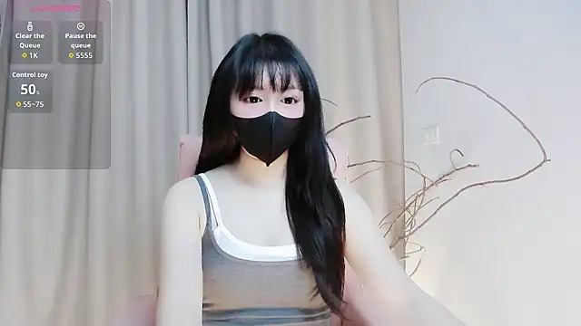 Snapshot of Sweet-Shuna chatting on 03/15/26, 01:44 Sweet-Shuna online show from 03/15/26, 01:44