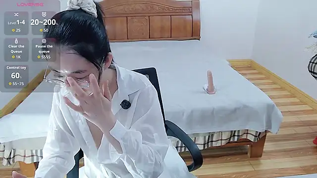 Snapshot of mila-baby-99 chatting on 03/24/26, 06:40 mila-baby-99 online show from 03/24/26, 06:40