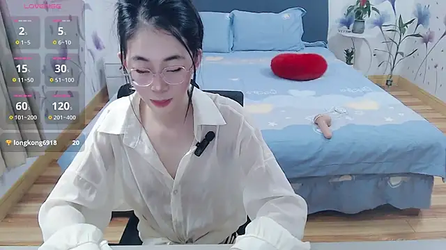 Snapshot of mila-baby-99 chatting on 04/16/26, 01:28 mila-baby-99 online show from 04/16/26, 01:28