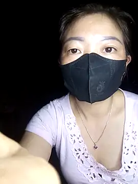 Snapshot of Bling-pusy chatting on 03/22/26, 10:02 Bling-pusy online show from 03/22/26, 10:02