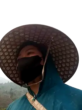 Snapshot of Bling-pusy chatting on 03/27/26, 09:10 Bling-pusy online show from 03/27/26, 09:10