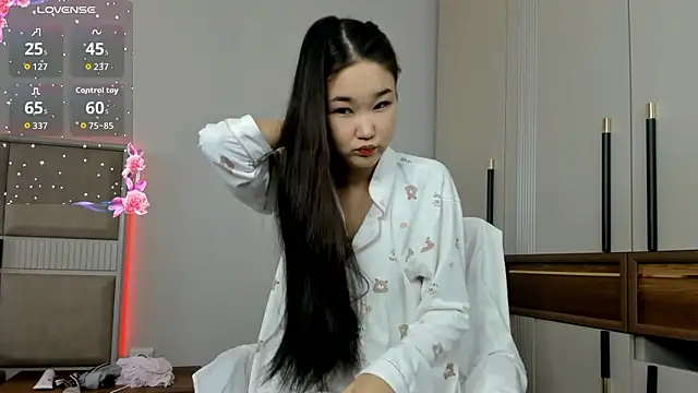 Snapshot of kasumikawa chatting on 03/27/26, 01:44 kasumikawa online show from 03/27/26, 01:44