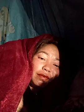 Snapshot of Yellow-pink chatting on 03/27/26, 11:15 Yellow-pink online show from 03/27/26, 11:15