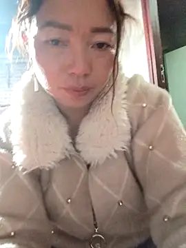 Snapshot of Yellow-pink chatting on 04/01/26, 11:11 Yellow-pink online show from 04/01/26, 11:11