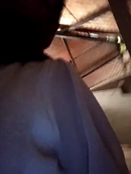 Snapshot of Yellow-pink chatting on 04/14/26, 01:00 Yellow-pink online show from 04/14/26, 01:00