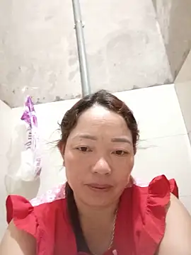 Yellow-pink online show from 06/04/26, 10:38