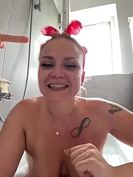 Fiebie licious  online show from 07/26/26, 02:13