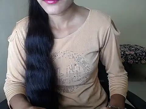 Snapshot of shreya_sharma01 chatting on 04/15/26, 05:14 shreya sharma01 online show from 04/15/26, 05:14
